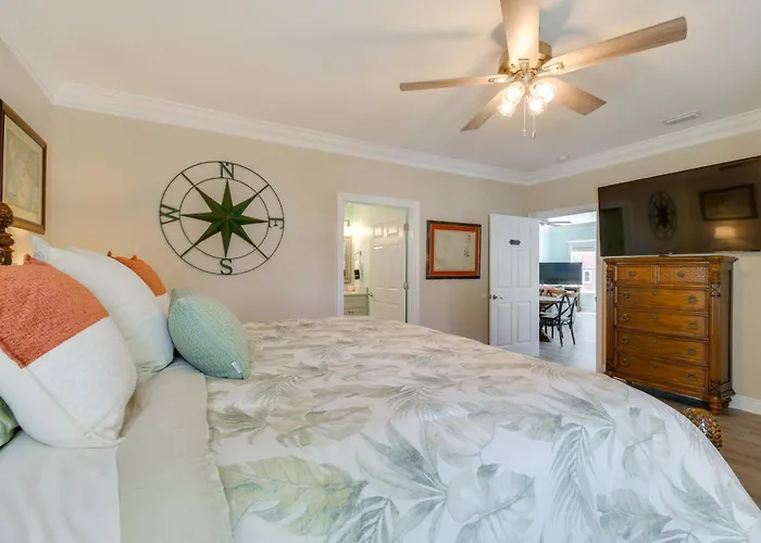 Walk To Beach! Water-view In Holiday home Gulf Shores